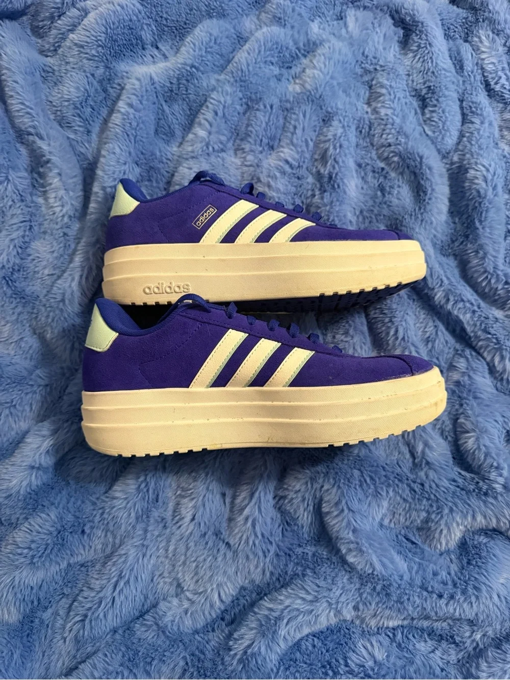 adidas sneakers silhouette
